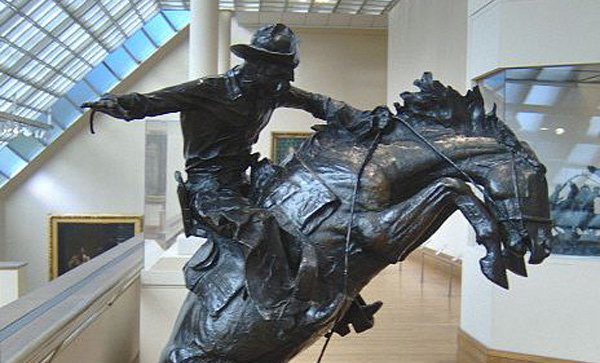 bronze eagle statue