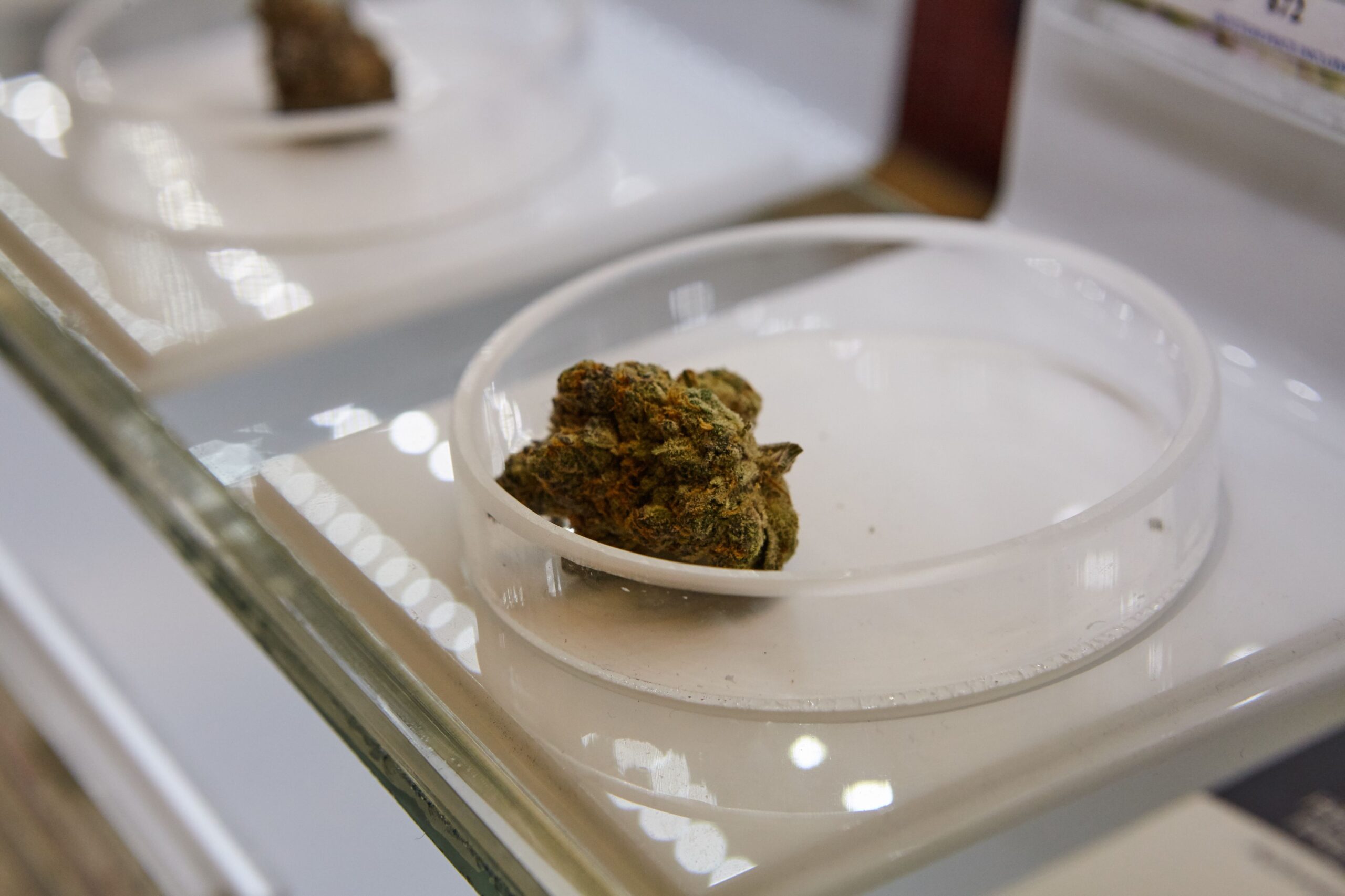 u3777-dr-jolly-s-dispensary-bend-oregon-1