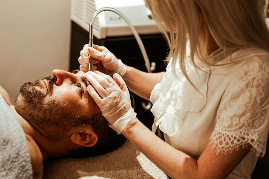 u3805-How-Does-Hydrafacial-Support-Mens-Skin-Renewal
