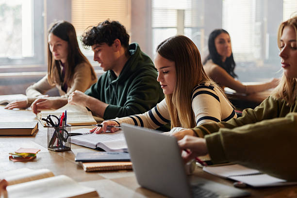 u3973-istockphoto-2214810148-612x612-1