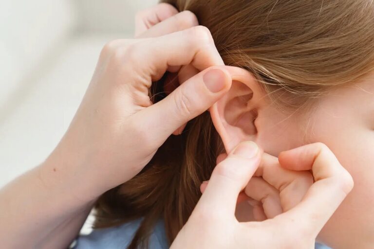 u4188-Can-Earlobe-Surgery-Help-With-Sagging-Ears