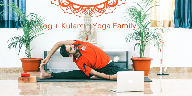 online-yoga-therapy-course1-1