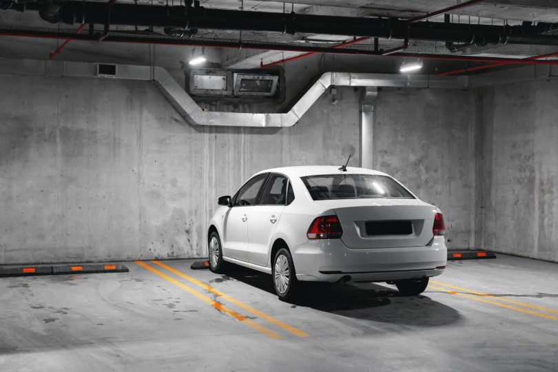 Van-parking-2