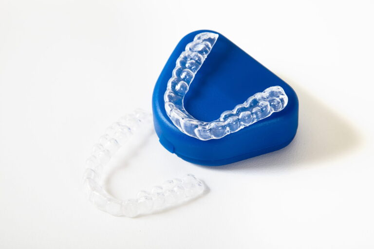 two-dental-whitening-trays-box-it-1-1